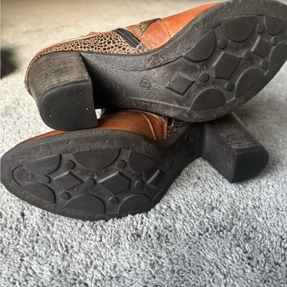Miz Mooz Tan Leather Ankle Boots - Picture 6 of 8